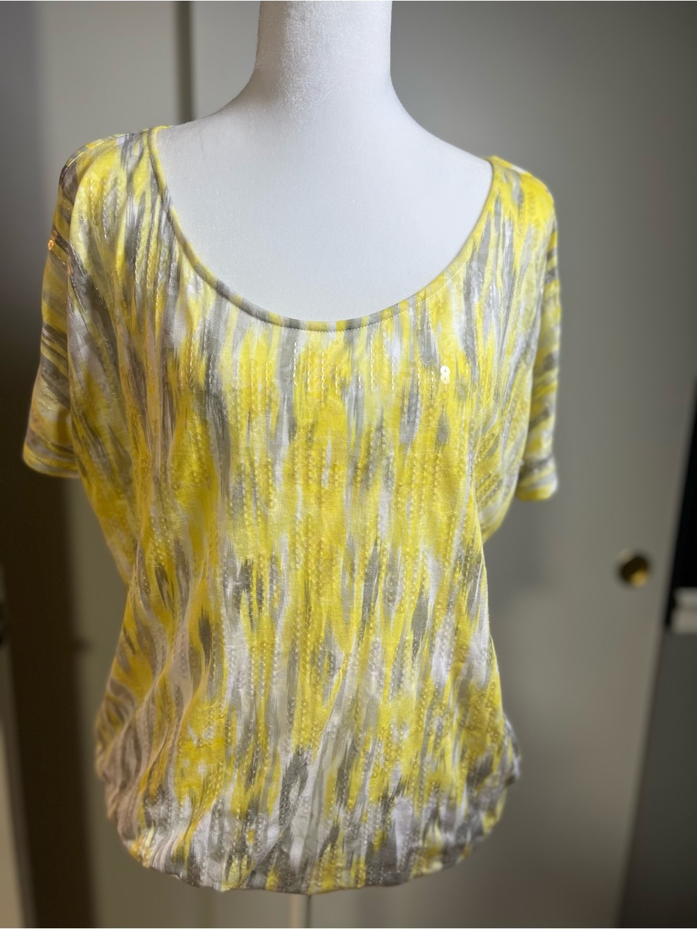 INC International Concepts Yellow and Gray Short Sleeve Scoop Neck Top